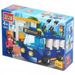 Конструктор Троллейбус с остановкой с фигуркой, 124 детали